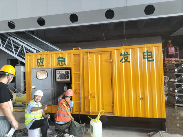 东昌府怎样判断空气滤清器是否需要更换？